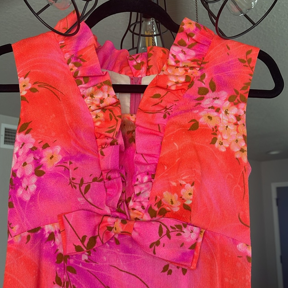 VTG Mildred's Hawaii Dress Barkcloth/Bright Neon Floral Ruffled Bow 60s 70s - Picture 6 of 14